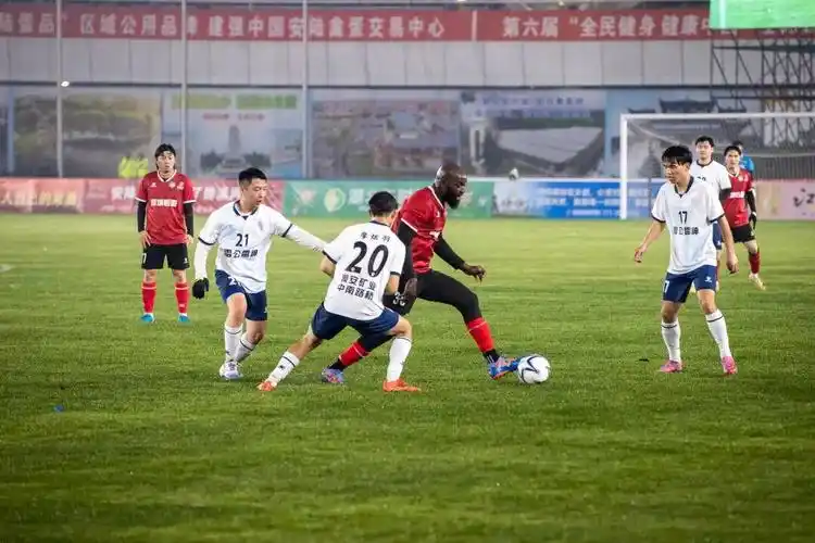 比利时甲级联赛：亨克 VS 根特